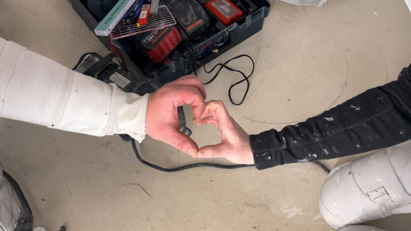 Arbeit mit dem Lieblingskollege, Bild: Zwei Hände formen ein Herz